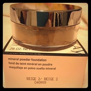 Mary Kay Mineral Powder Foundation - Beige 2